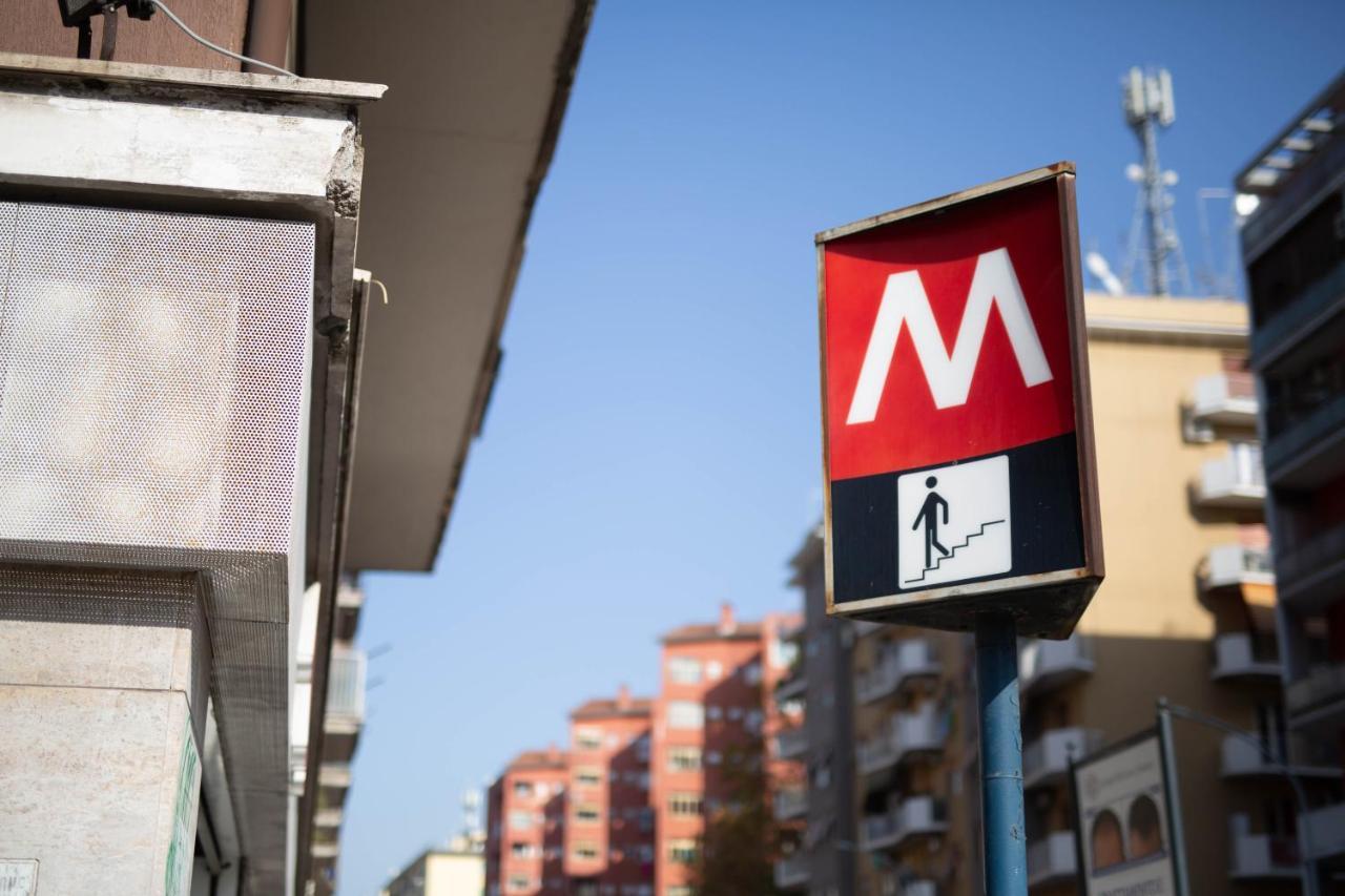 Ferienwohnung Lady Butterfly - Metro A Lucio Sestio Rom Exterior foto